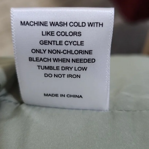 Chelsea & Violet SZ L Seafoam Green Puffer Coat - Picture 7 of 7